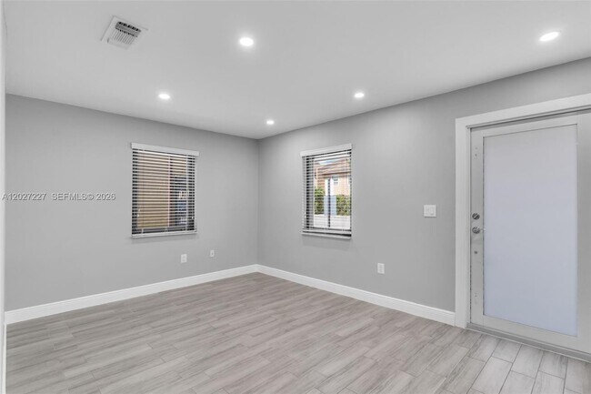 Building Photo - 3771 SW 99th Ave