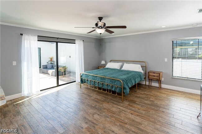 Foto del edificio - 10600 McGregor Blvd