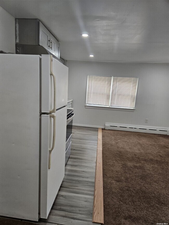 38 Stonecutter Rd, Levittown, NY 11756 Townhome Rentals in Levittown