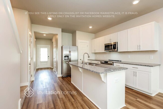 Building Photo - 12 Torrey Pines Ln
