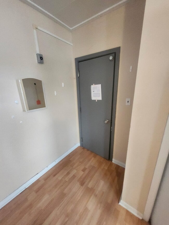 Building Photo - 3741 Rue Principale