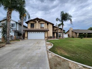 Building Photo - 5913 El Camino Ave