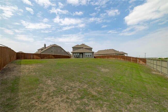 Building Photo - 165 Carlina Lp