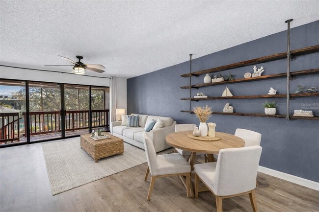 Foto del edificio - 9613 Tara Cay Ct