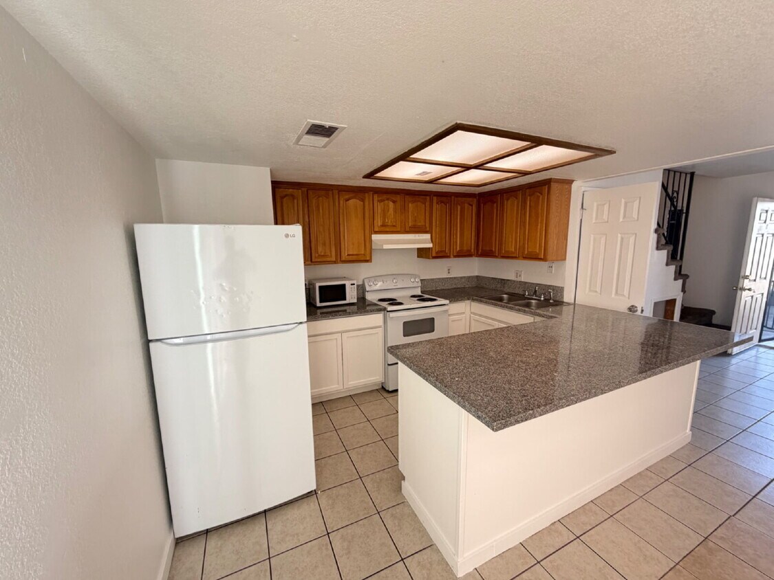 Foto del edificio - 1705 W N Bear Creek Dr