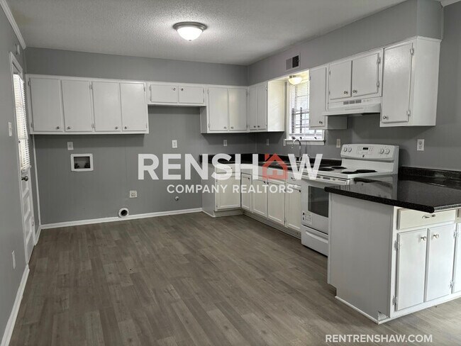 Foto del edificio - 5115 Breckenwood Dr
