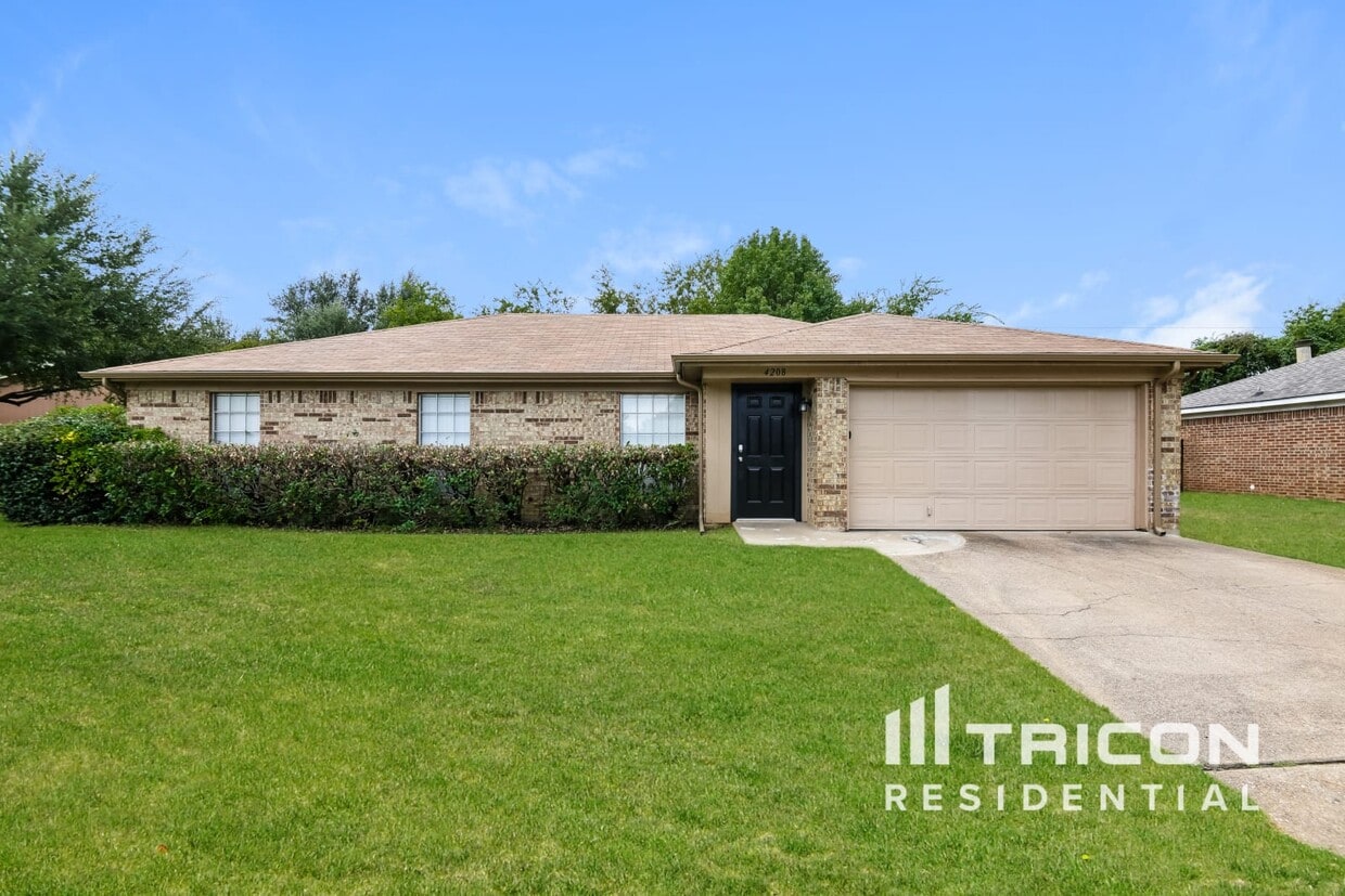4208 Middlebrook Drive Arlington TX House Rental in Arlington, TX