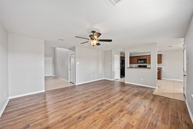 Building Photo - 16267 Silver Wing Ln