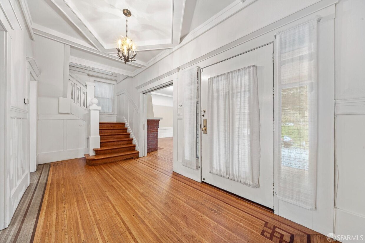 Primary Photo - 119 14th Ave