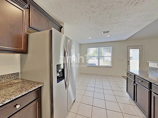 Building Photo - 1617 Ursuline Ln