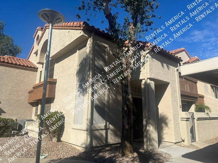 Primary Photo - 839 S Westwood