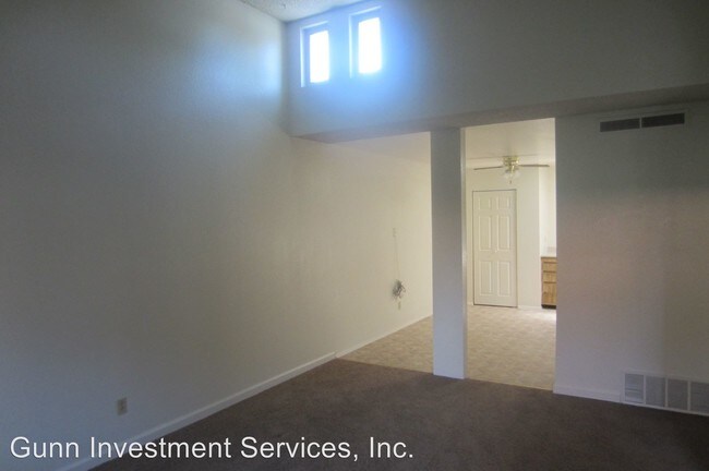 Building Photo - 3 br, 1 bath House - 1009 Baywood Unit C