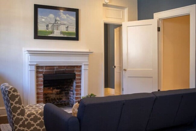 Foto del edificio - 1121 Felder Ave