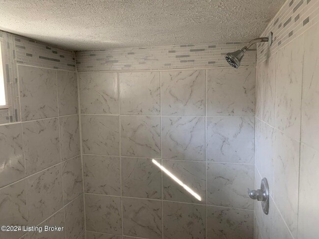 Building Photo - 7900 Woodfern Way