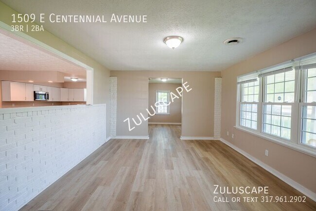 Foto del edificio - 1509 E Centennial Ave