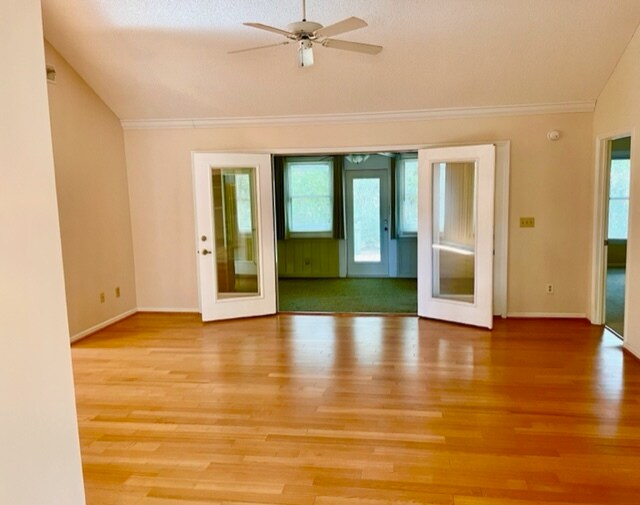 Building Photo - 106 Moss Cir