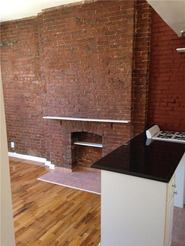 Building Photo - 30 West 83rd Street