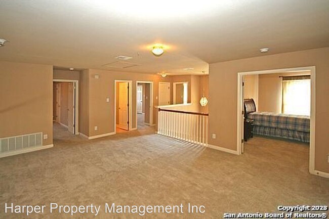 Foto del edificio - 4 br, 2.5 bath House - 1215 Ganton Lane