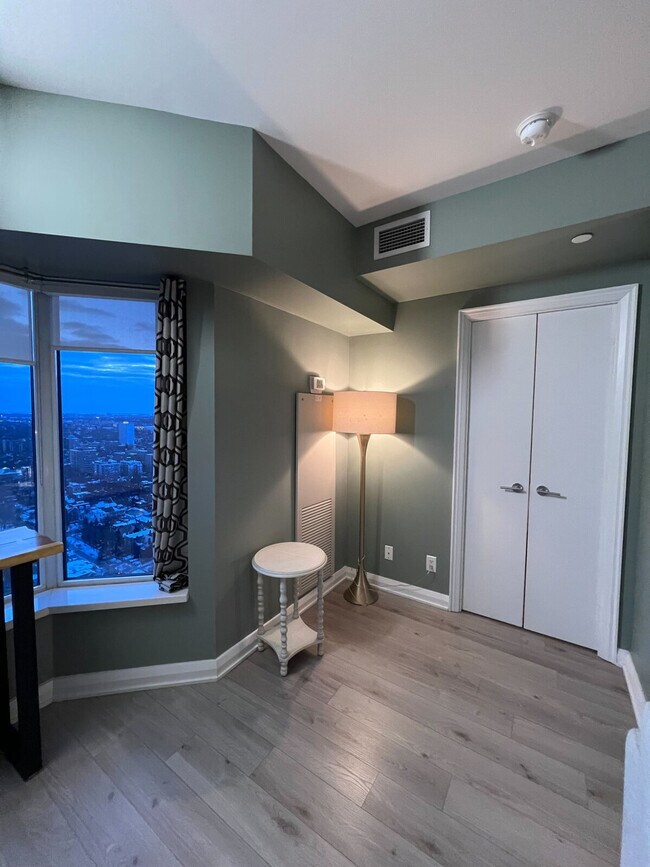 Photo du bâtiment - 55 Avenue Rd