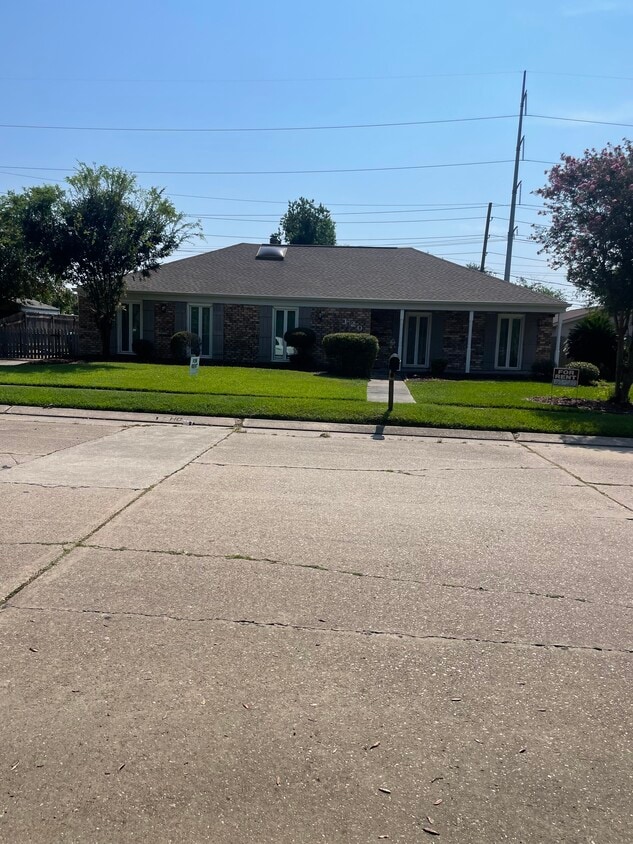 Foto principal - 4120 Platt St