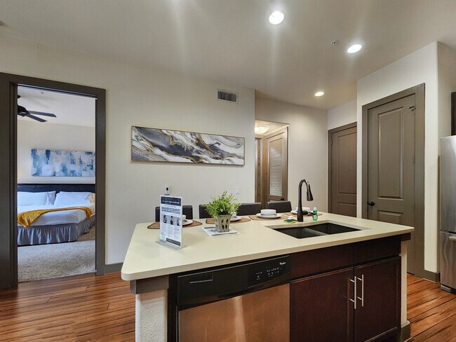 Foto del edificio - 2626 Sage Rd