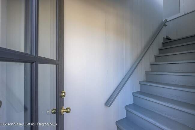 Building Photo - 1 William St