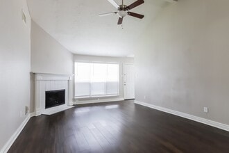 Building Photo - 19411 Winding Branch Dr