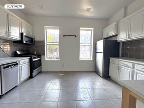 Building Photo - 656 MacDonough St