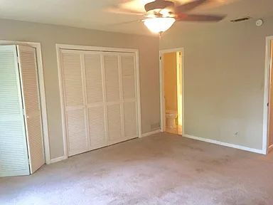 Foto del edificio - GREAT LOCATION 2BED 2BATH! FENCED IN YARD!