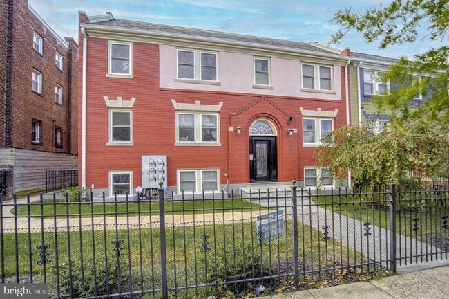Building Photo - 1239 Simms Pl NE