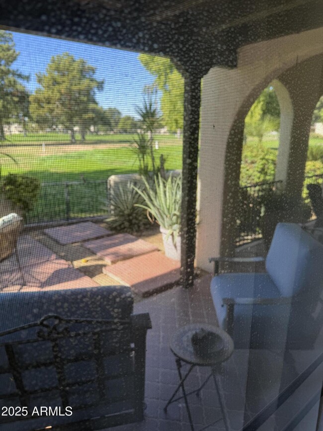 Building Photo - 1009 N Villa Nueva Dr