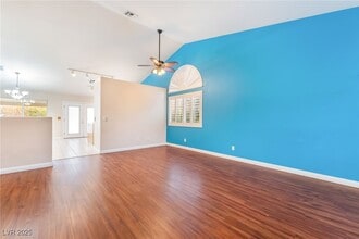 Building Photo - 812 Seco Verde Ave