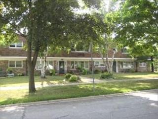Building Photo - 425 N Stephen Dr