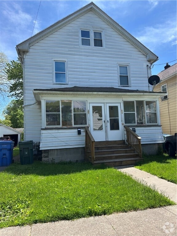 Building Photo - 208 Cummings St