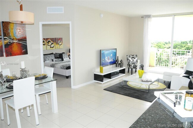 Foto del edificio - 9365 SW 77th Ave