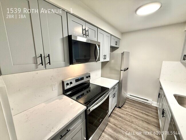 Foto del edificio - 1539 Roth Ave
