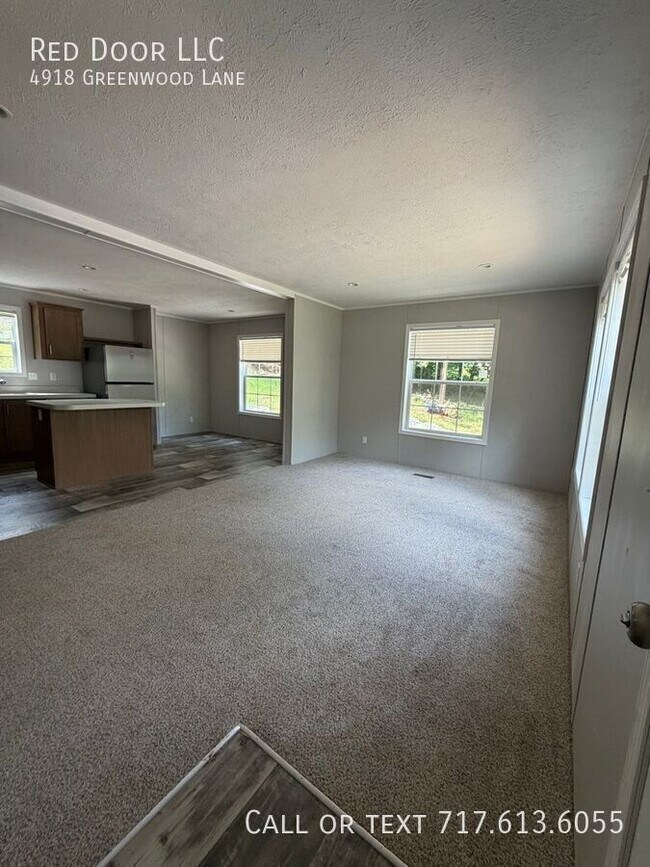 Building Photo - 4918 Greenwood Ln