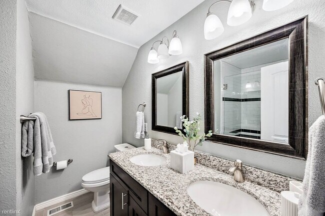 Foto del edificio - 3 br, 2.5 bath House - 1020 East Dakota Av...