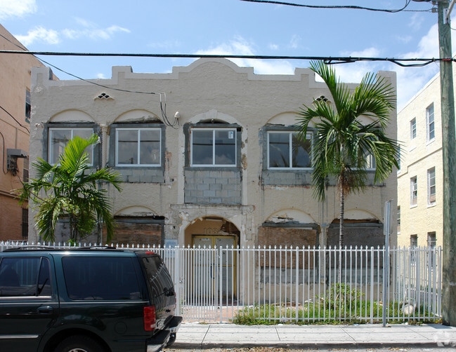 Building Photo - 1036 SW 3rd St