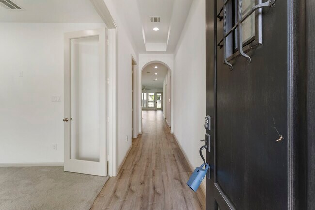 Foto del edificio - 17192 Wild Robin Ln