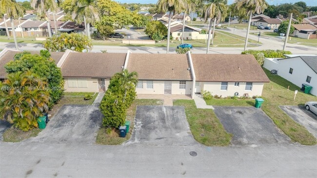 Foto del edificio - 5145 SW 140th Pl