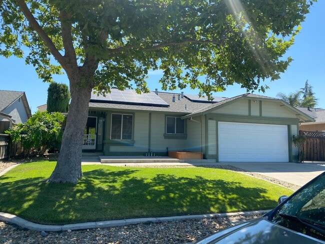 Building Photo - 1460 Gamay Cir