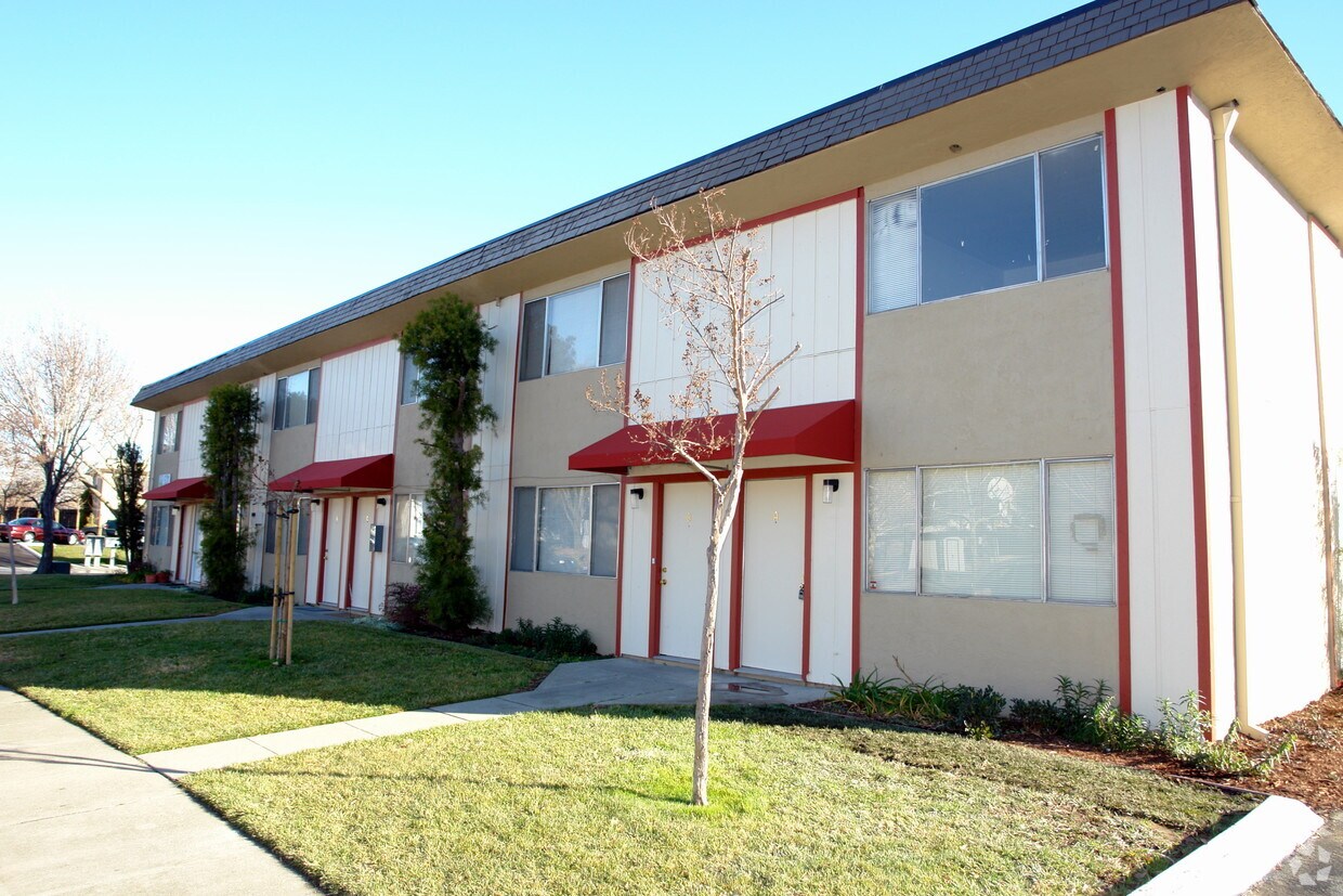 Foto del edificio - Meadows Holly