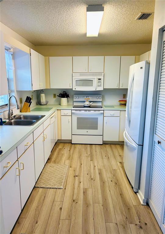 Foto del edificio - 8506 SW 93rd St