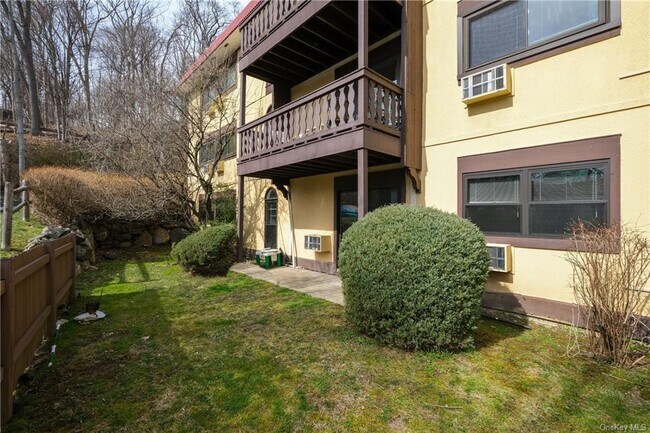 Building Photo - 17 Granada Crescent