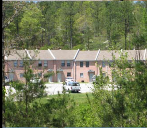 Pine Woods Apartaments - Pine Woods Apartments - West Blocton, AL