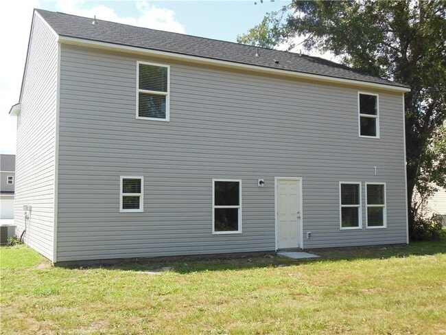Building Photo - 220 Saddle Brooke Trace