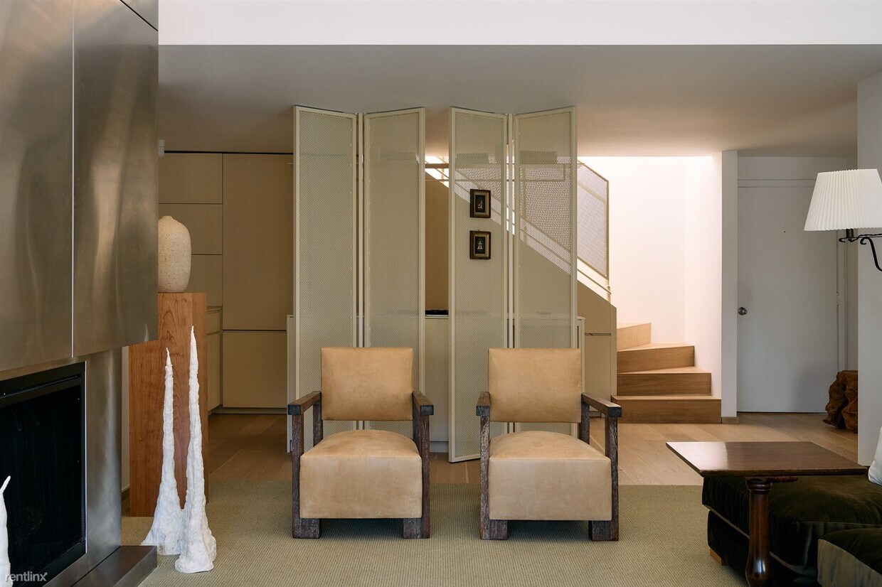 Foto principal - 2 br, 2 bath Condo - 950 North Kings Road