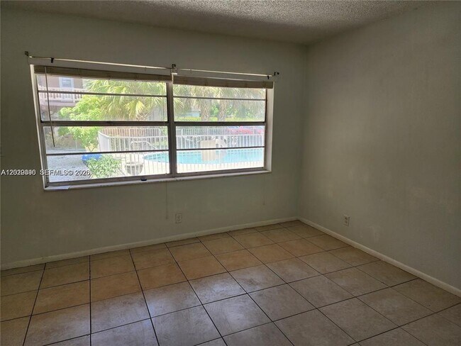 Foto del edificio - 241 SE 9th Ave