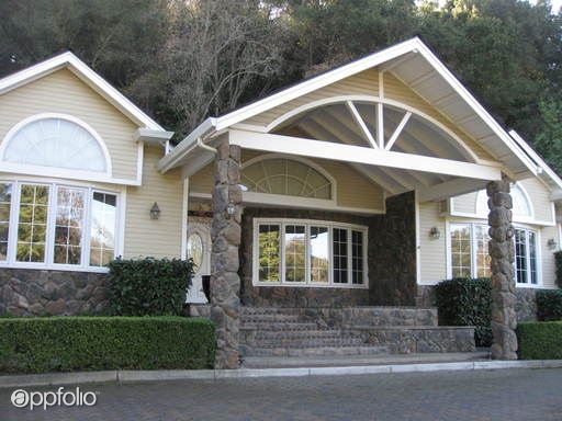 Building Photo - 13746 Pierce Rd